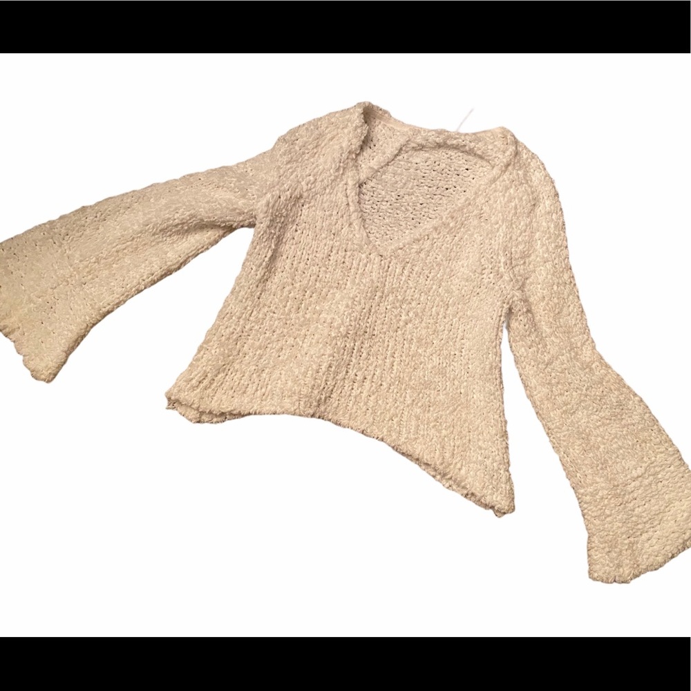 Free people XS bell sleeve sweater